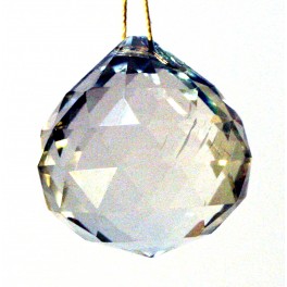Стеклянный кристалл диаметром 4 см